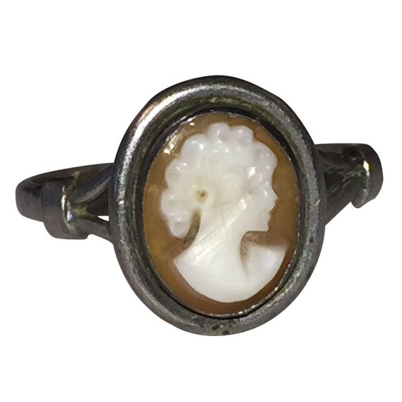 Art Deco 800 Silver Cameo Profile Ring
